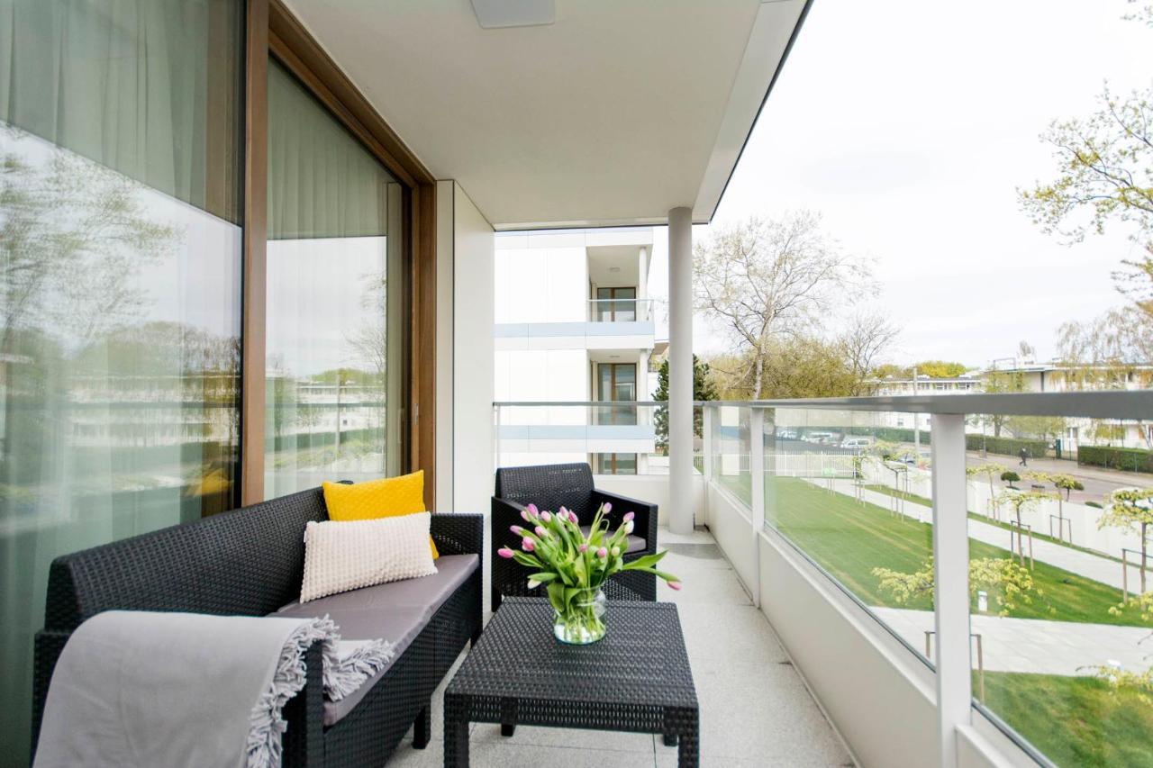 Yellow Rentyear Apartments กดัญสก์ ภายนอก รูปภาพ